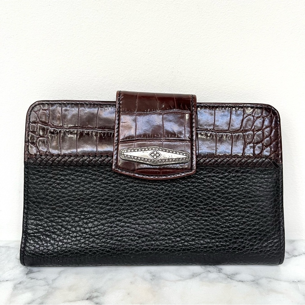 Vintage Brighton Pebbled Leather Croc Embossed Bi-Fold Wallet Brown Black